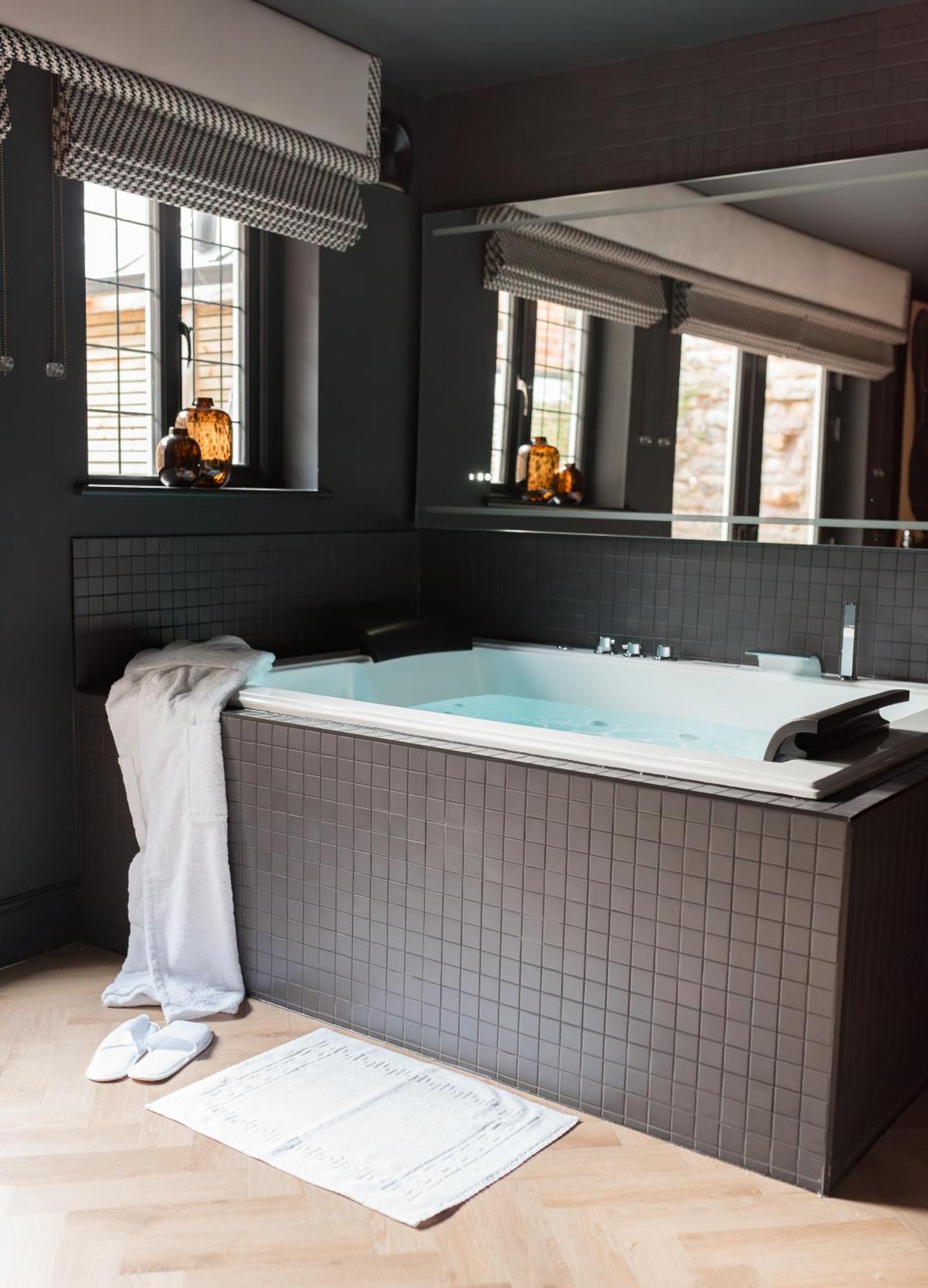 Secret Suites Ланкастер Экстерьер фото